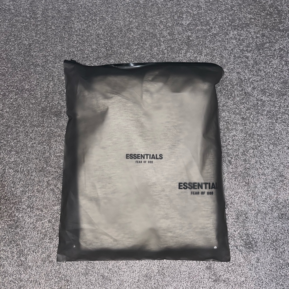 ESSENTIALS FEAR OF GOD SIZE S COLOR OATME